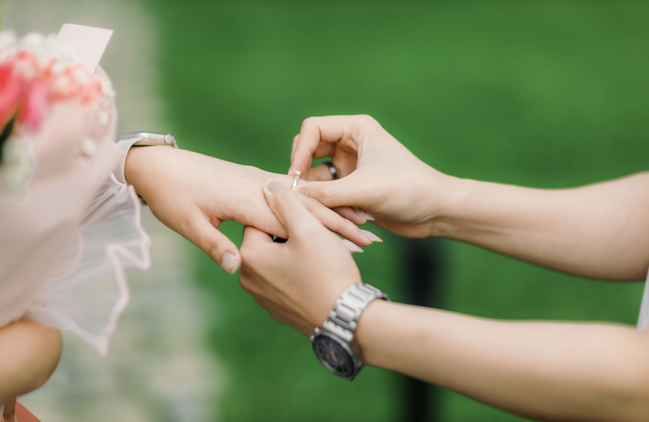 Second editorial portrait of Kirk and Mariz